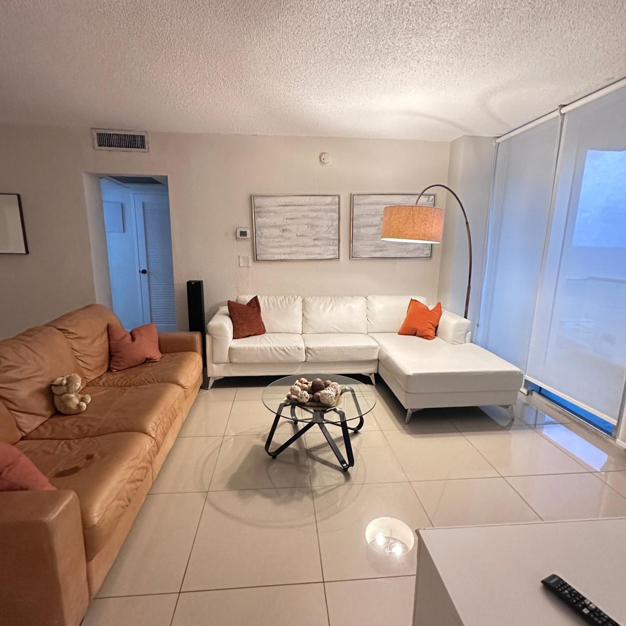 Hollywood Apartment By The Sea Экстерьер фото